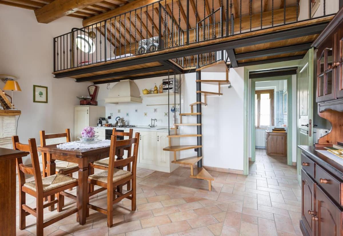 Casa Ridente Nella Valle Del Menotre Con Giardino Pale エクステリア 写真